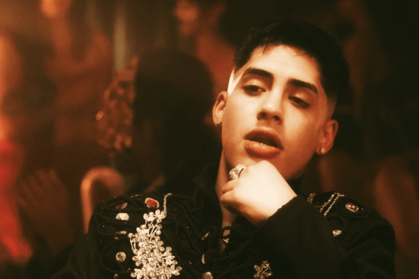 ¡El Reggaeton más esperado de Cris MJ por fin está aquí para sus fans!