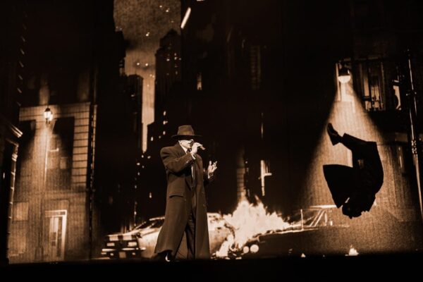 Rauw Alejandro deslumbra con el inicio de su gira Cosa Nuestra