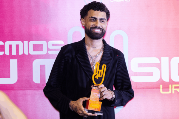 Jay Wheeler se consagra como Artista Pop del Año en los Premios Tu Música Urbano 2025