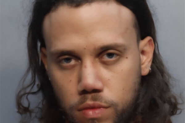Arrestan a Jhayco en Miami por Presunta Posesión de Drogas