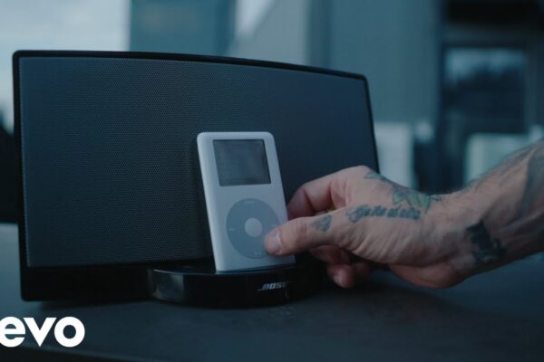 J Balvin Ft. Jay Wheeler – Si Te Vas