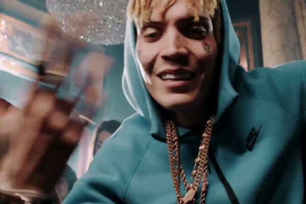 Yaga Y Mackie Ft. Marcianeke y Simon La Letra – No Me Kompare